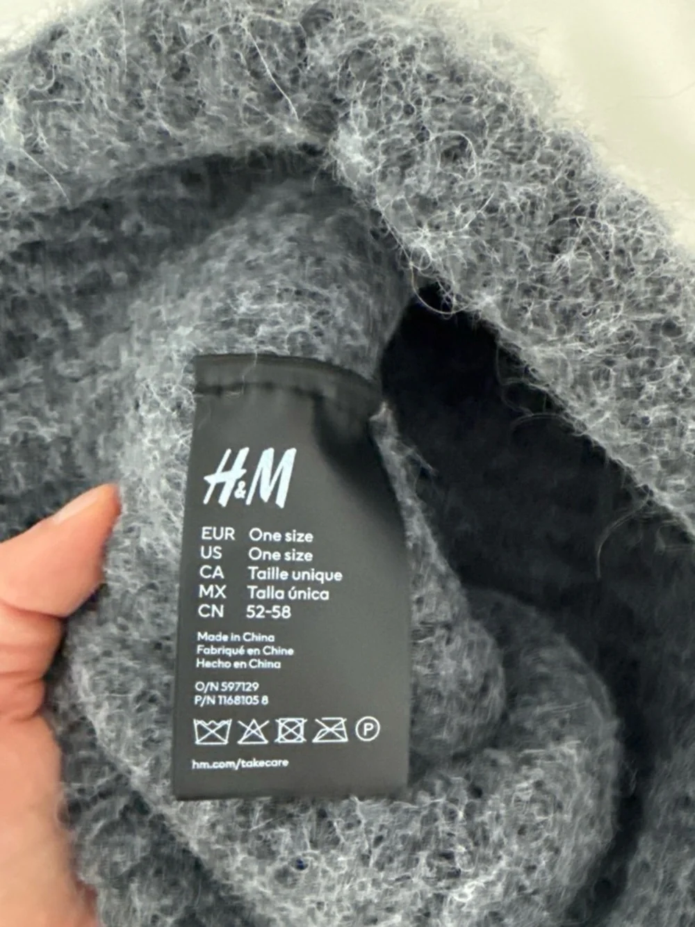 Hm Cozy Fuzzy Knit Hat + Wrist Warmers — Charcoal Gray